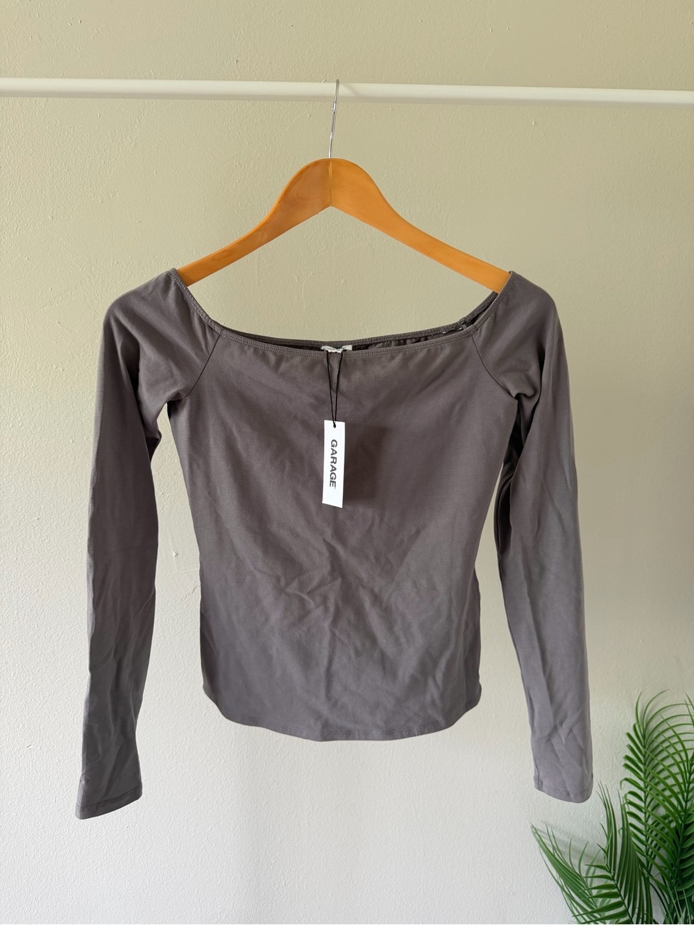 Garage long sleeve grey tee shirt  size small new with tags